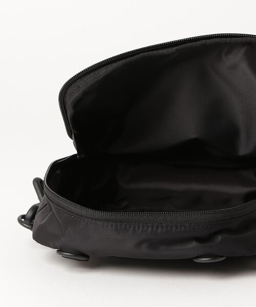 Levi's（リーバイス）の「LEVI’S(R) ACCESSORY MODULAR クロスボディバッグ（ボディバッグ/ウエストポーチ・メンズ・ブラック・OS）」の4枚目の写真