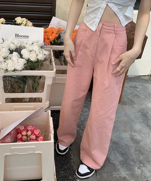 ANOTHER S(アナザーエス)の「カラーデニム タック入りワイドパンツ(デニムパンツ・レディース・パープル/ホワイト/ピンク・L/M/S)」の7枚目の写真