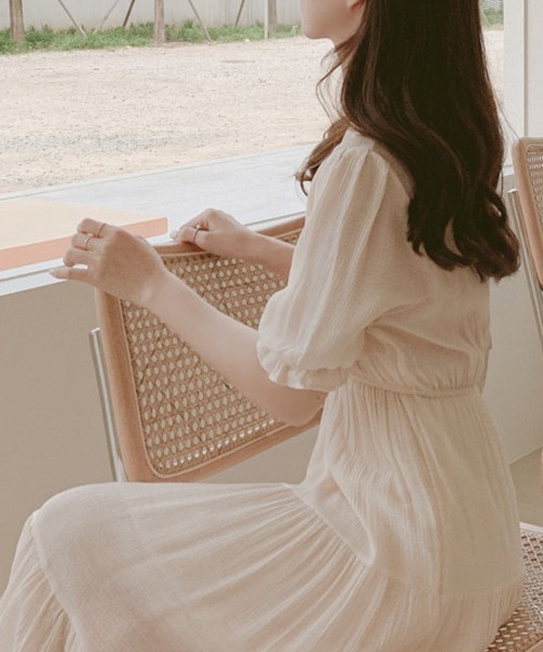 Dream garden（ドリームガーデン）の「YUGA Vネック クルミ