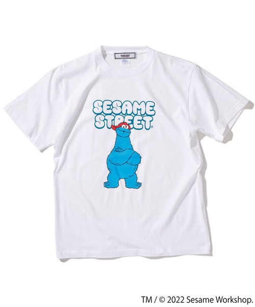 PROJECT SR'ES(プロジェクトエスアールエス)の「【SESAME STREET×PROJECT SR’ ES】Cookie Monster/クッキーモンスター SS TEE(Tシャツ/カットソー・メンズ・ホワイト/ブラック・LARGE/X-LARGE/MEDIUM)」の1枚目の写真