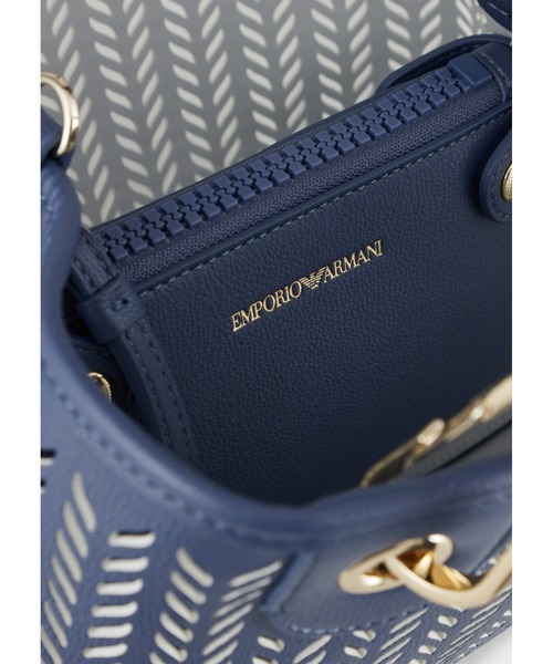 EMPORIO ARMANI（エンポリオアルマーニ）の「【エンポリオ アルマーニ】MyEA スモール パーフォレーション シェブロンモチーフ（ショルダーバッグ・レディース・ライトインディゴブルー/ブラック×ベージュ・FREE）」の22枚目の写真