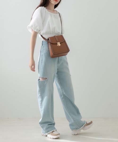 OLIVE des OLIVE（オリーブデオリーブ）の「ベージュ厚底スニーカー（スニーカー・レディース・ベージュ・MEDIUM/SMALL/LARGE/X-LARGE）」の4枚目の写真