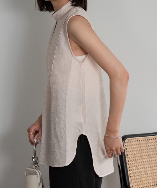 Amiur(エミレ)の「stand neck wrinkle blouse(シャツ/ブラウス・レディース・ブラック/ブラウン/アイボリー・FREE)」の12枚目の写真