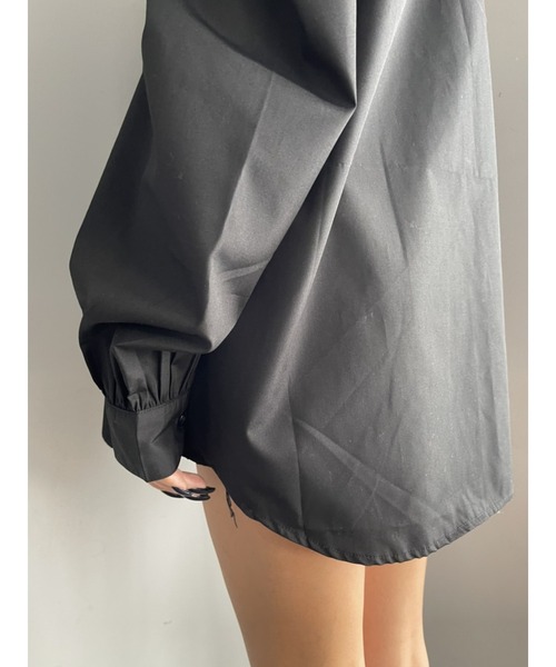 EGOIST（エゴイスト）の「肩開きデザインシャツ（シャツ/ブラウス・レディース・ホワイト/ブラック/マルチ・FREE）」の11枚目の写真