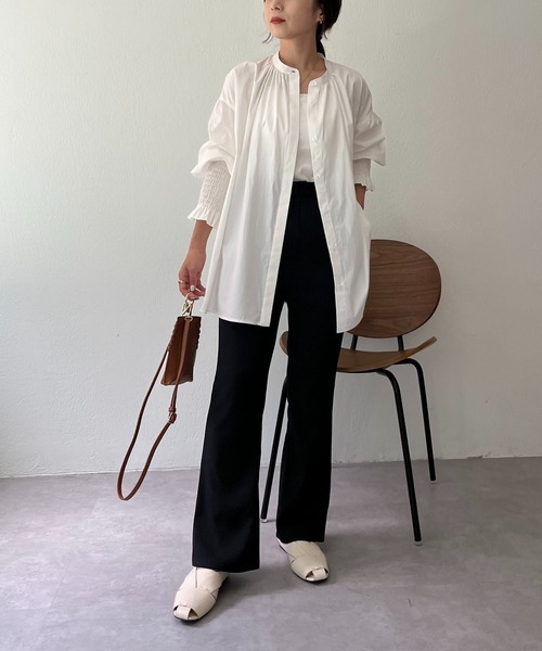 CAPRICIEUX LE'MAGE(カプリシューレマージュ)の「袖シャーリングパフシャツ(シャツ/ブラウス・レディース・ホワイト/パープル/グレー・FREE)」の12枚目の写真