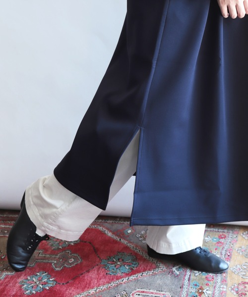 OWLEYE by domingo（アウルアイ バイドミンゴ）の「[ OWLEYE by domingo / アウルアイ ] ダンボールニット ハイネックパフスリーブワンピース（ワンピース・レディース・チャコールグレー/ネイビー・M/L）」の9枚目の写真