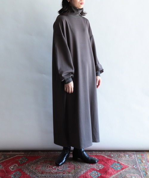 OWLEYE by domingo（アウルアイ バイドミンゴ）の「[ OWLEYE by domingo / アウルアイ ] ダンボールニット ハイネックパフスリーブワンピース（ワンピース・レディース・チャコールグレー/ネイビー・M/L）」の16枚目の写真