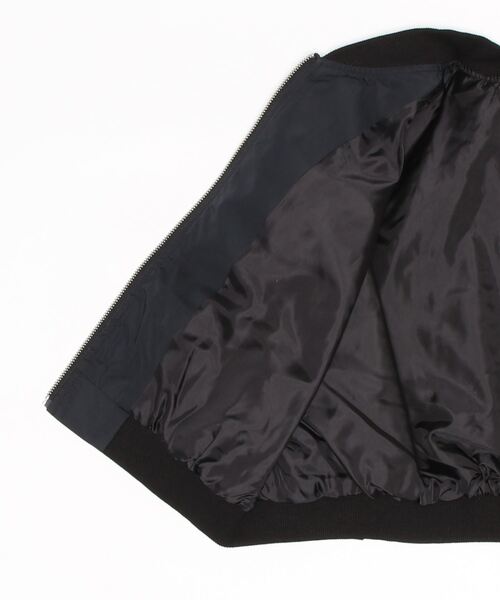 repipi armario（レピピ アルマリオ）の「ソデシャーリングMA-1（MA-1・キッズ・ブラック/グレー・SMALL/MEDIUM/LARGE）」の15枚目の写真