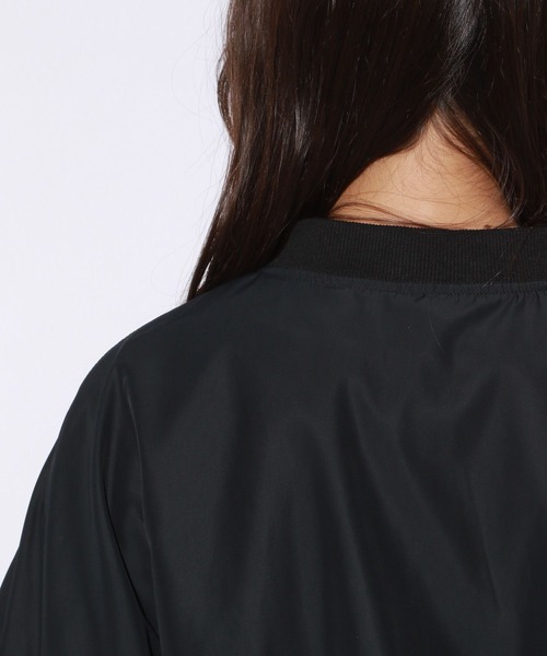 repipi armario（レピピ アルマリオ）の「ソデシャーリングMA-1（MA-1・キッズ・ブラック/グレー・SMALL/MEDIUM/LARGE）」の17枚目の写真