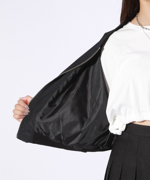 repipi armario（レピピ アルマリオ）の「ソデシャーリングMA-1（MA-1・キッズ・ブラック/グレー・SMALL/MEDIUM/LARGE）」の6枚目の写真