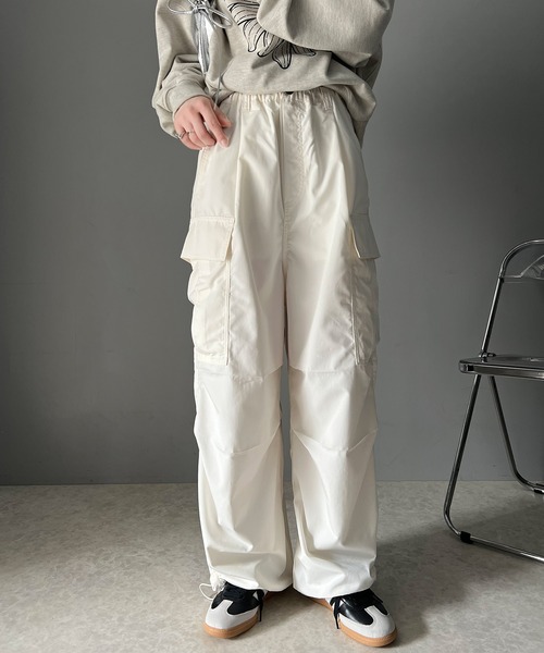 Java(ジャバ)の「《JaVaジャバ コラボ》上級のカジュアルアップに。メンズライクミリタリーイージーカーゴナイロンパンツ(カーゴパンツ・レディース・ベージュ/ブラック/カーキ/アイボリー・SMALL/MEDIUM/LARGE/X-LARGE)」の18枚目の写真