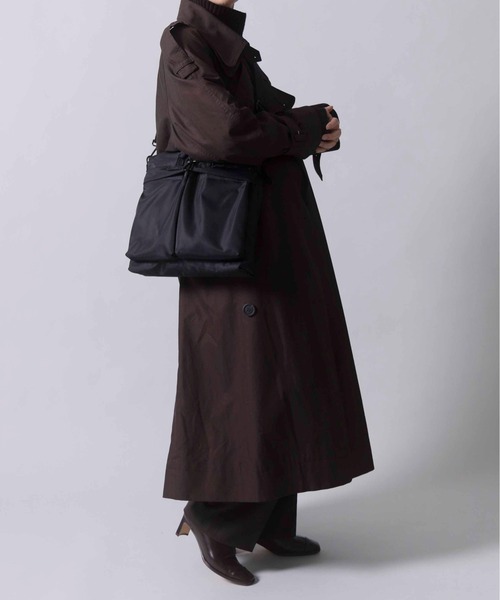 LE VERNIS（ル・ベルニ）の「LE VERNIS(ル・ベルニ)ヘルメットminiバッグ（ショルダーバッグ・レディース・ブラック/カーキ・FREE）」の20枚目の写真