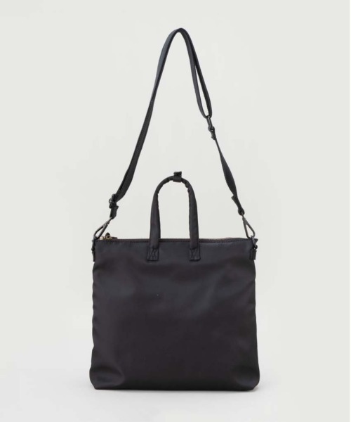 LE VERNIS（ル・ベルニ）の「LE VERNIS(ル・ベルニ)ヘルメットminiバッグ（ショルダーバッグ・レディース・ブラック/カーキ・FREE）」の7枚目の写真