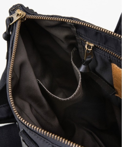 LE VERNIS（ル・ベルニ）の「LE VERNIS(ル・ベルニ)ヘルメットminiバッグ（ショルダーバッグ・レディース・ブラック/カーキ・FREE）」の16枚目の写真