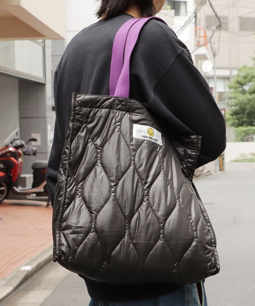 ROOPTOKYO(ループトウキョウ)の「WILD WALLETS/ワイルドウォレット TOTE BAG トートバッグ キルティングバック(トートバッグ・メンズ・オフホワイト/グリーン/ブラック・ONE SIZE)」の2枚目の写真