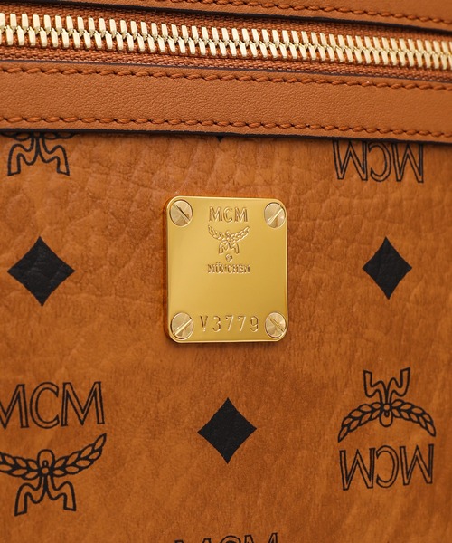 MCM（エムシーエム）の「〈クラシック〉N/S クロスボディバッグ