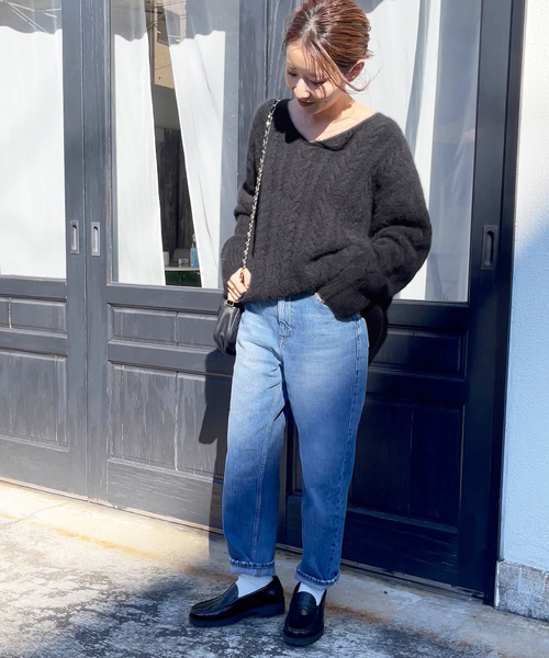 Spick & Span（スピックアンドスパン）の「フォックスケーブルニットプルオーバー（ニット/セーター・レディース・ブラック/グレー・FREE）」の3枚目の写真