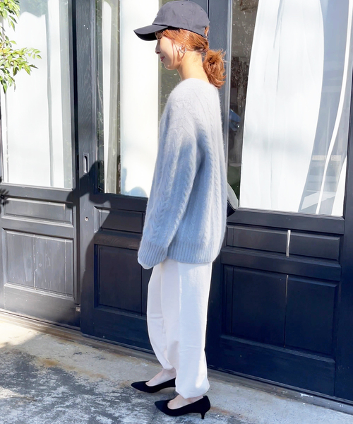 Spick & Span（スピックアンドスパン）の「フォックスケーブルニットプルオーバー（ニット/セーター・レディース・ブラック/グレー・FREE）」の11枚目の写真