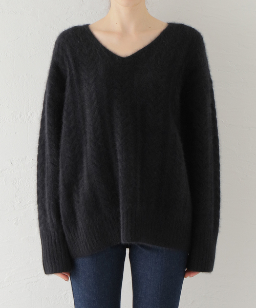 Spick & Span（スピックアンドスパン）の「フォックスケーブルニットプルオーバー（ニット/セーター・レディース・ブラック/グレー・FREE）」の20枚目の写真