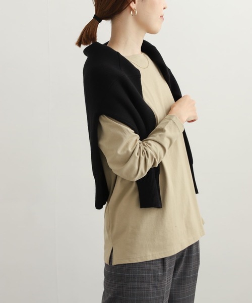 URBAN RESEARCH DOORS（アーバンリサーチドアーズ）の「コットンボートネックカットソー（Tシャツ/カットソー・レディース・チャコールグレー/オフホワイト/ライトベージュ・MEDIUM）」の7枚目の写真