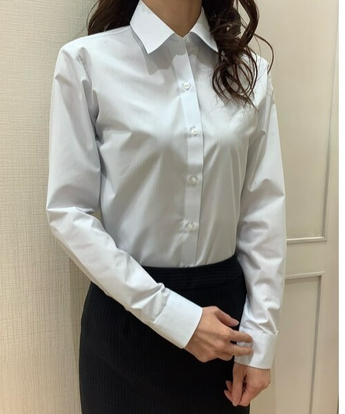 TOKYO SHIRTS(トウキョウシャツ)の「形態安定ノーアイロン レギュラー 長袖ビジネスワイシャツ(ビジネスシャツ・レディース・ライトブルー・S/M/L/LL/XL)」の8枚目の写真