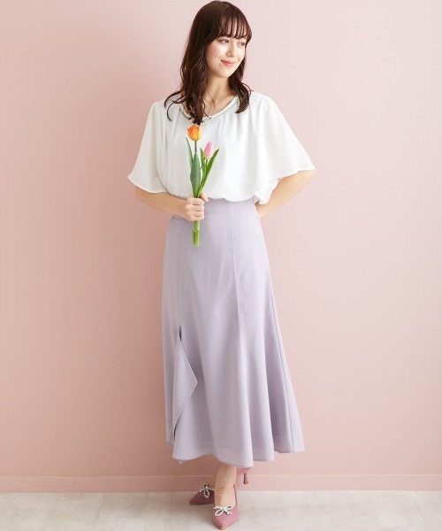 marun(マルン)の「<大きいサイズ> パール調パーツ付きシフォン重ねトップス marun(Tシャツ/カットソー・レディース・オフホワイト/モカ/ネイビー・5L/L/LL/4L/3L)」の6枚目の写真