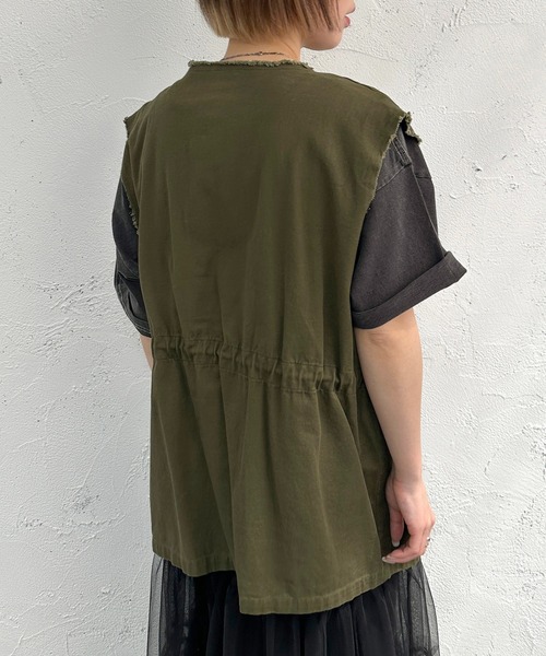 apres jour mignon（アプレジュールミニョン）の「ミリタリーベスト【ZOZOTOWN限定アイテム】（ベスト・レディース・ブラック/アイボリー/ベージュ/カーキ・フリー/X-LARGE）」の14枚目の写真