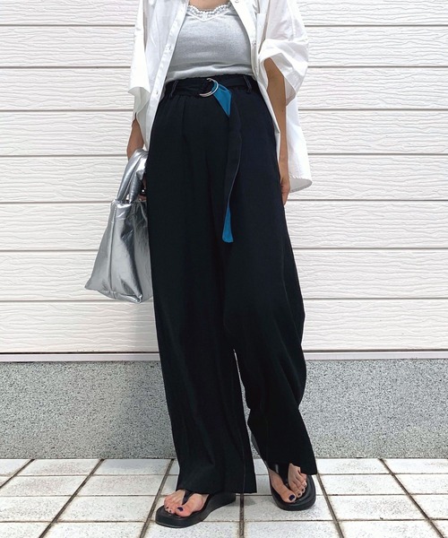 Q(キュー)の「レーヨンスラブDカンベルトワイドパンツ(その他パンツ・レディース・ライム/アイボリー/ブラック/カーキ/テラコッタ・MEDIUM)」の3枚目の写真