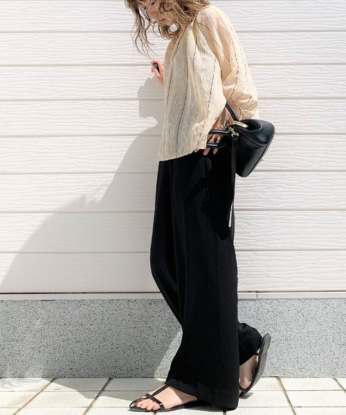 Q(キュー)の「レーヨンスラブDカンベルトワイドパンツ(その他パンツ・レディース・ライム/アイボリー/ブラック/カーキ/テラコッタ・MEDIUM)」の9枚目の写真