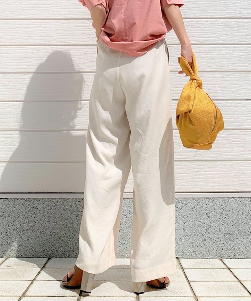 Q(キュー)の「レーヨンスラブDカンベルトワイドパンツ(その他パンツ・レディース・ライム/アイボリー/ブラック/カーキ/テラコッタ・MEDIUM)」の7枚目の写真