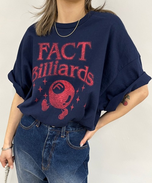 WHO'S WHO gallery（フーズフーギャラリー）の「COOPER FACTビリヤードカレッジロゴビッグTEE（Tシャツ/カットソー・レディース・ブルー/ネイビー/ライトグレー/ブラック/ホワイト/チャコールグレー・FREE）」の5枚目の写真