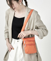 LeSportsac（レスポートサック）の「3 ZIP CROSSBODY タンジェリン（ショルダーバッグ・キッズ）」