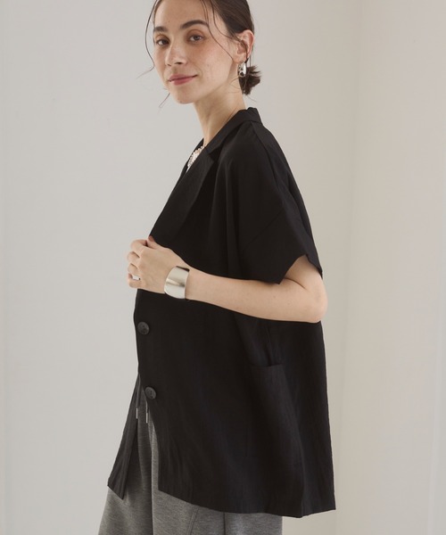 ANGIE（アンジー）の「【接触冷感】半袖 サマージャケット（テーラードジャケット・レディース・ライトグレー/ブラウン/スミクロ/ナチュラル/ベージュ/チャコールグレー/ブラック/ブラウン系その他・FREE）」の2枚目の写真