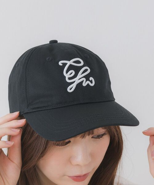 casita(RETRO GIRL)（カシータ）の「ロゴ刺繍カラーキャップ（キャップ・レディース・ホワイト/ライトベージュ/ブラック/ダークブルー・ONE SIZE）」の2枚目の写真