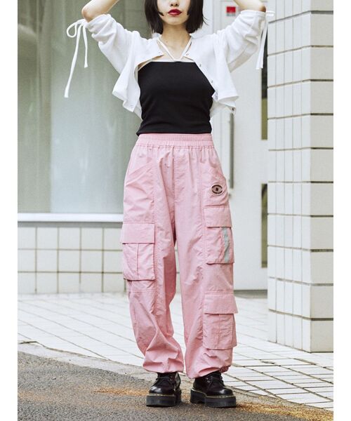 jouetie（ジュエティ）の「シャーリングスリーブ2WAYトップス（Tシャツ/カットソー・レディース・ブラック/グリーン/レッド/オフホワイト・MEDIUM）」の16枚目の写真