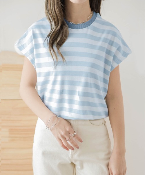 AMELY（エミリー）の「フレンチ袖ボーダーTシャツ（Tシャツ/カットソー・レディース・グリーン/イエロー系その他/ネイビー/ピンク/ブルー/ブラック・フリー）」の4枚目の写真