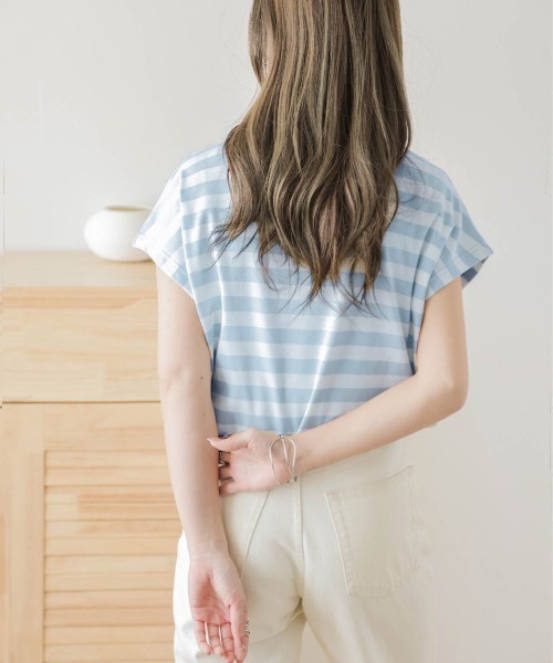 AMELY（エミリー）の「フレンチ袖ボーダーTシャツ（Tシャツ/カットソー・レディース・グリーン/イエロー系その他/ネイビー/ピンク/ブルー/ブラック・フリー）」の14枚目の写真
