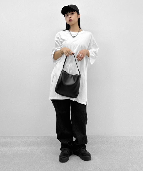 LVEU.（ラブユ.）の「【LVEU.】ワンハンドルスクエアバッグ / バッグ 鞄 BAG ハンドバッグ 合皮  スムース 柔らかい スクエア ブラック シルバー（トートバッグ・レディース・ブラック/シルバー・FREE）」の9枚目の写真