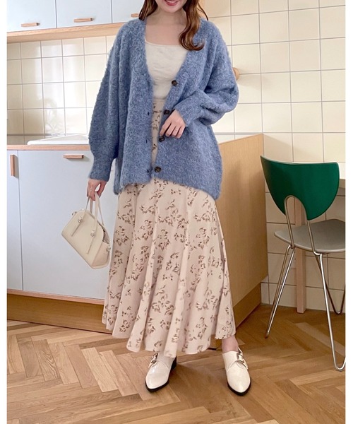 mysty woman（ミスティウーマン）の「フラワープリントフレアスカート 973085（スカート・レディース・ベージュ/ブラック/ブルー系その他・FREE）」の13枚目の写真