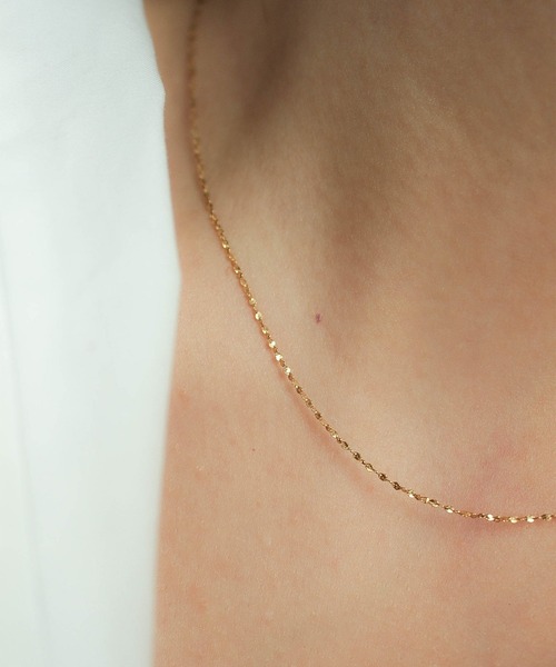 ebine（エビネ）の「Skin Petal Necklace　 金属アレルギー対応 サージカルステンレス（ネックレス・レディース・ゴールド/ピンクゴールド/シルバー・40cm/45cm）」の6枚目の写真