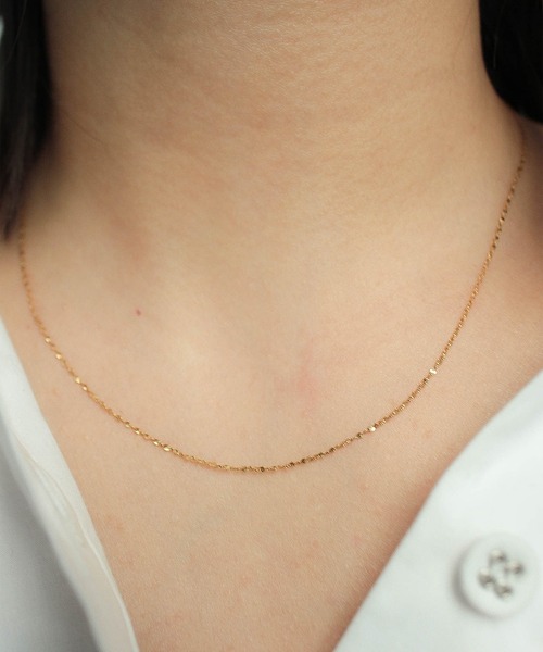 ebine（エビネ）の「Skin Petal Necklace　 金属アレルギー対応 サージカルステンレス（ネックレス・レディース・ゴールド/ピンクゴールド/シルバー・40cm/45cm）」の7枚目の写真