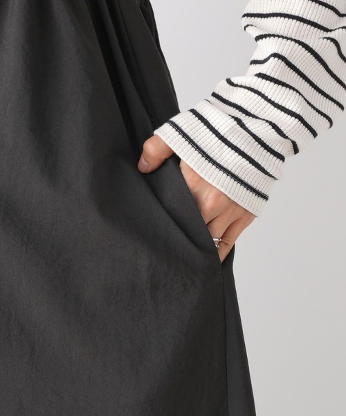 LEPSIM（レプシィム）の「キリカエギャザーキャミワンピース　970843（ワンピース・レディース・カーキブラウン/ブラック・FREE）」の11枚目の写真