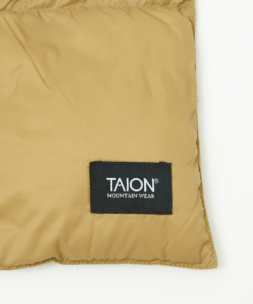 ABAHOUSE（アバハウス）の「【TAION /タイオン】ボリュームダウンマフラー/VOLUME MUFFLER /ユニセックス/ R201VMT（マフラー・メンズ・ブラック/ダークネイビー/カーキ/ベージュ・フリー）」の17枚目の写真