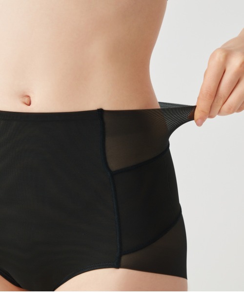 GUNZE(グンゼ)の「KIREILABO/キレイラボ ショートガードル 骨盤サポート(その他アンダーウェア/インナー・レディース・ブラック/ベージュ系その他・MEDIUM/LARGE/X-LARGE)」の11枚目の写真