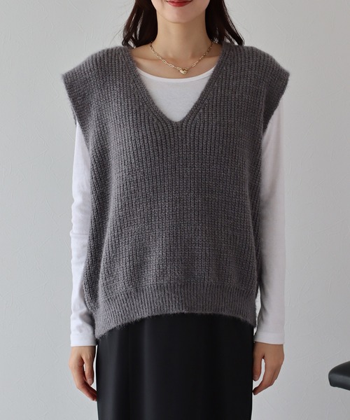 BLUEEAST（ブルーイースト）の「Vネックニットベスト（ベスト・レディース・ブラック/グレー/オフホワイト・MEDIUM）」の14枚目の写真