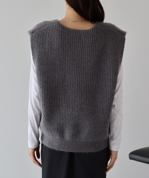 BLUEEAST（ブルーイースト）の「Vネックニットベスト（ベスト・レディース・ブラック/グレー/オフホワイト・MEDIUM）」の12枚目の写真