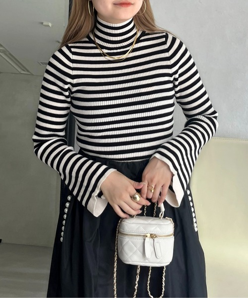 prose verse（プロズヴェール）の「フレアスリーブハイネックニット（ニット/セーター・レディース・イエロー/ホワイト系1/アイボリー/ブラック/ネイビー/ブルー/グレー・ﾌﾘ-）」の3枚目の写真