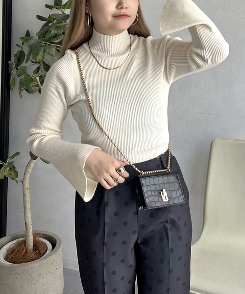 prose verse（プロズヴェール）の「フレアスリーブハイネックニット（ニット/セーター・レディース・イエロー/ホワイト系1/アイボリー/ブラック/ネイビー/ブルー/グレー・ﾌﾘ-）」の12枚目の写真