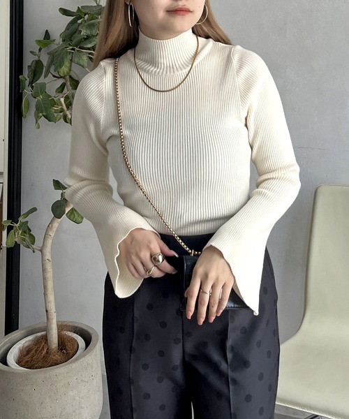 prose verse（プロズヴェール）の「フレアスリーブハイネックニット（ニット/セーター・レディース・イエロー/ホワイト系1/アイボリー/ブラック/ネイビー/ブルー/グレー・ﾌﾘ-）」の13枚目の写真