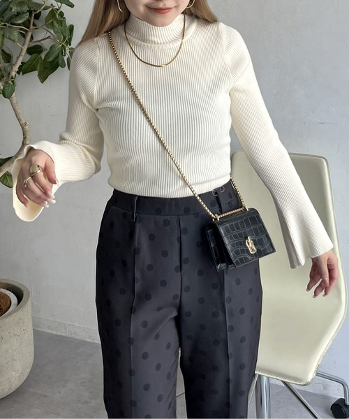 prose verse（プロズヴェール）の「フレアスリーブハイネックニット（ニット/セーター・レディース・イエロー/ホワイト系1/アイボリー/ブラック/ネイビー/ブルー/グレー・ﾌﾘ-）」の18枚目の写真